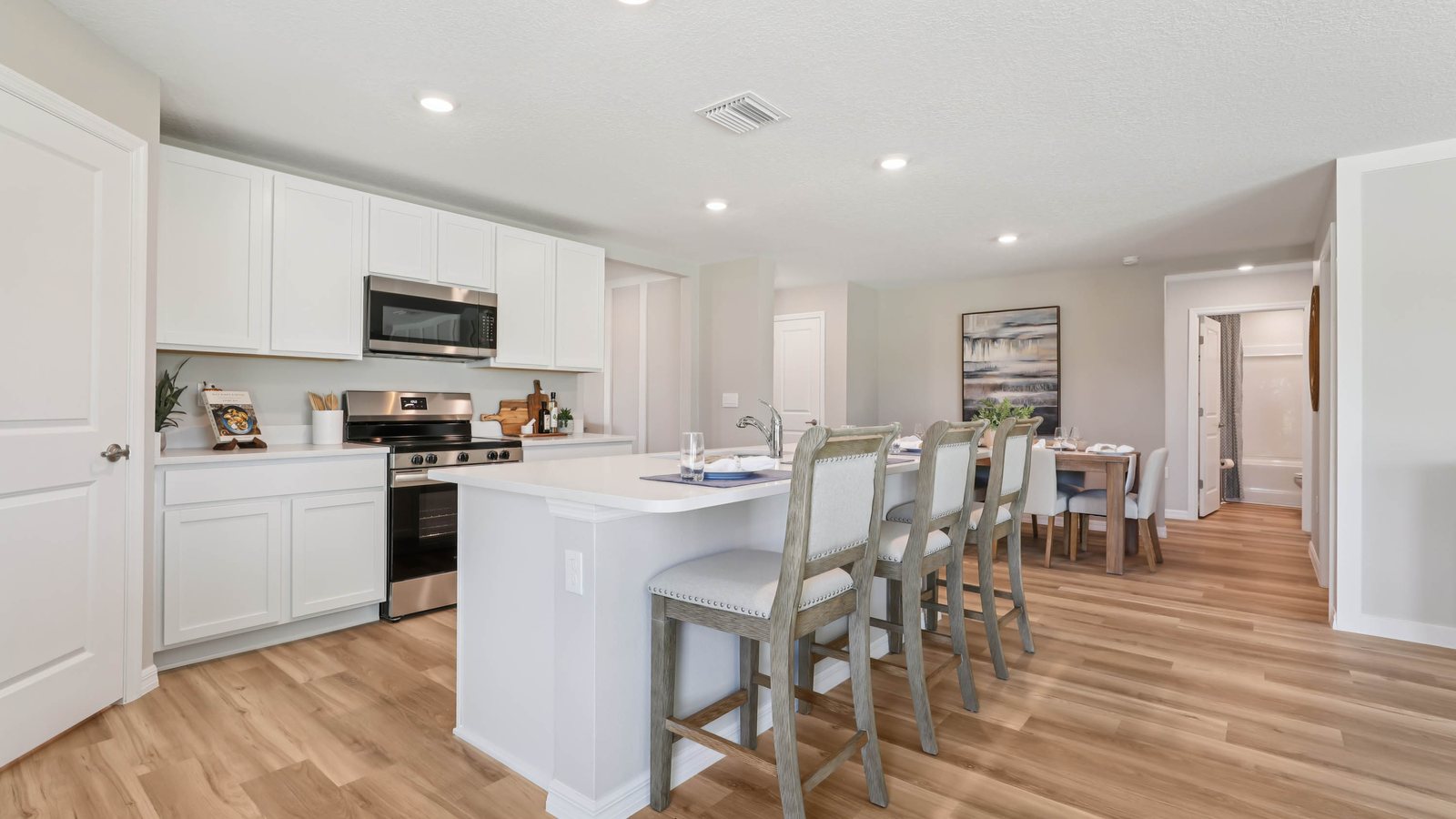 Lakeside plan — new D.R. Horton home in Emerson Pointe