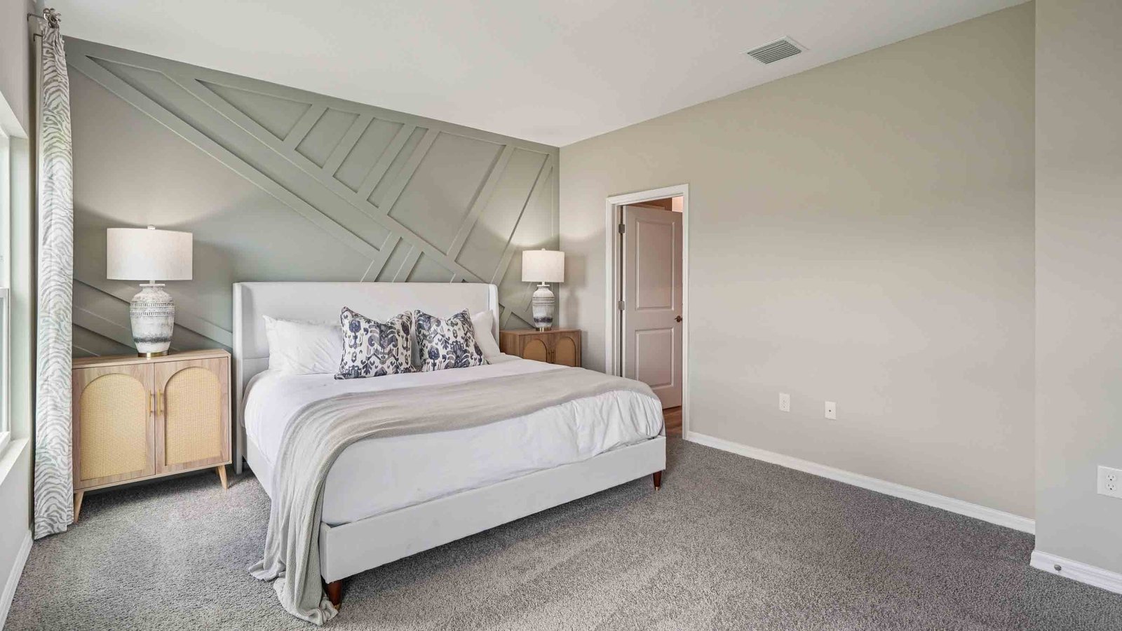 Madison plan — new D.R. Horton home in Oaks Preserve