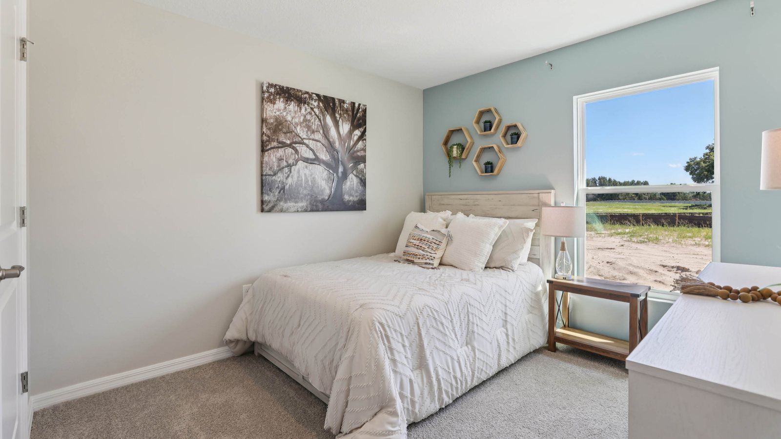 Lakeside plan — new D.R. Horton home in Sandal Key